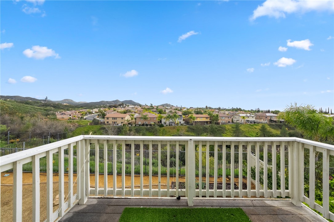 23376 Caliente Springs Avenue