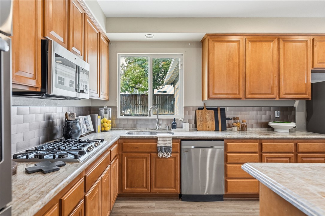 23376 Caliente Springs Avenue