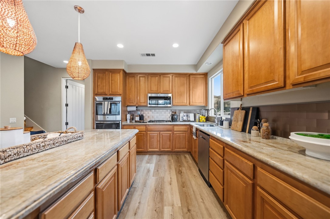 23376 Caliente Springs Avenue