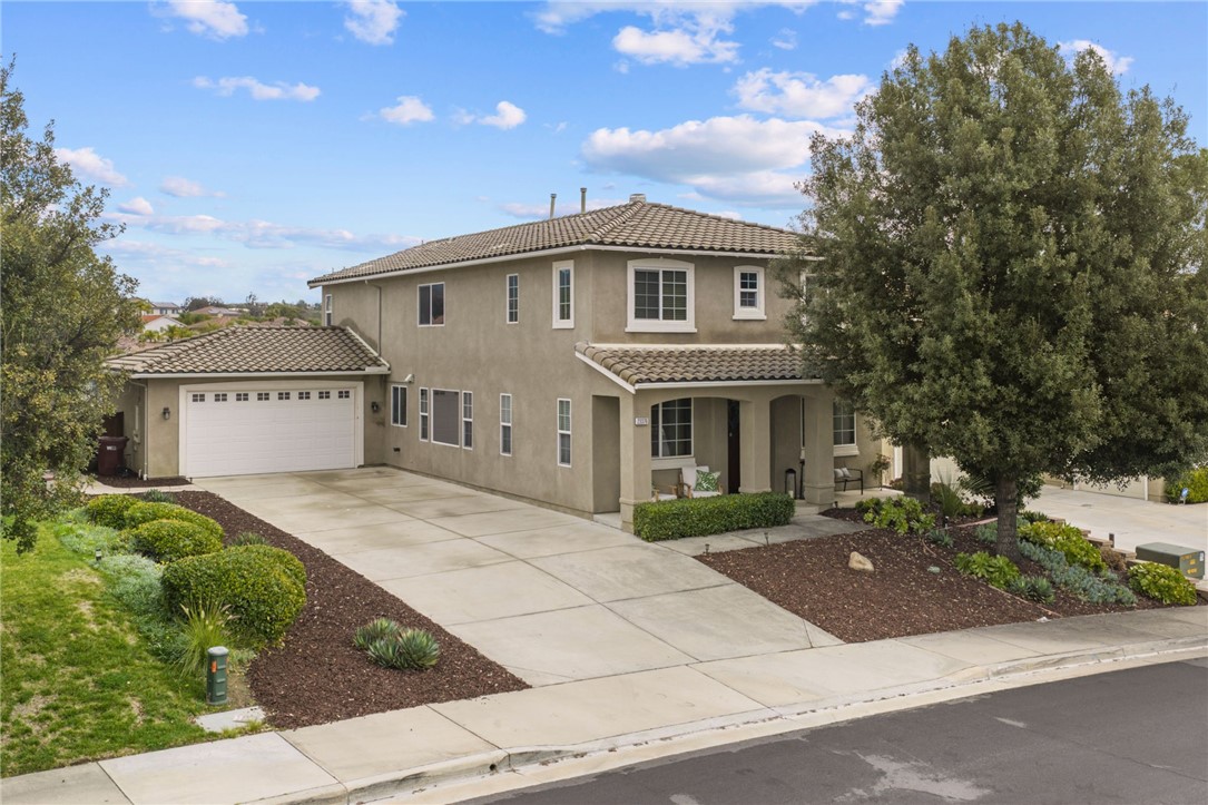 23376 Caliente Springs Avenue