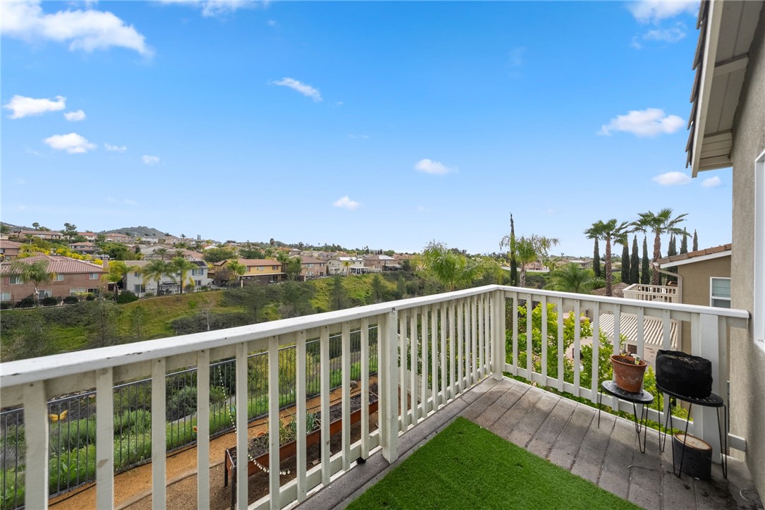 23376 Caliente Springs Avenue