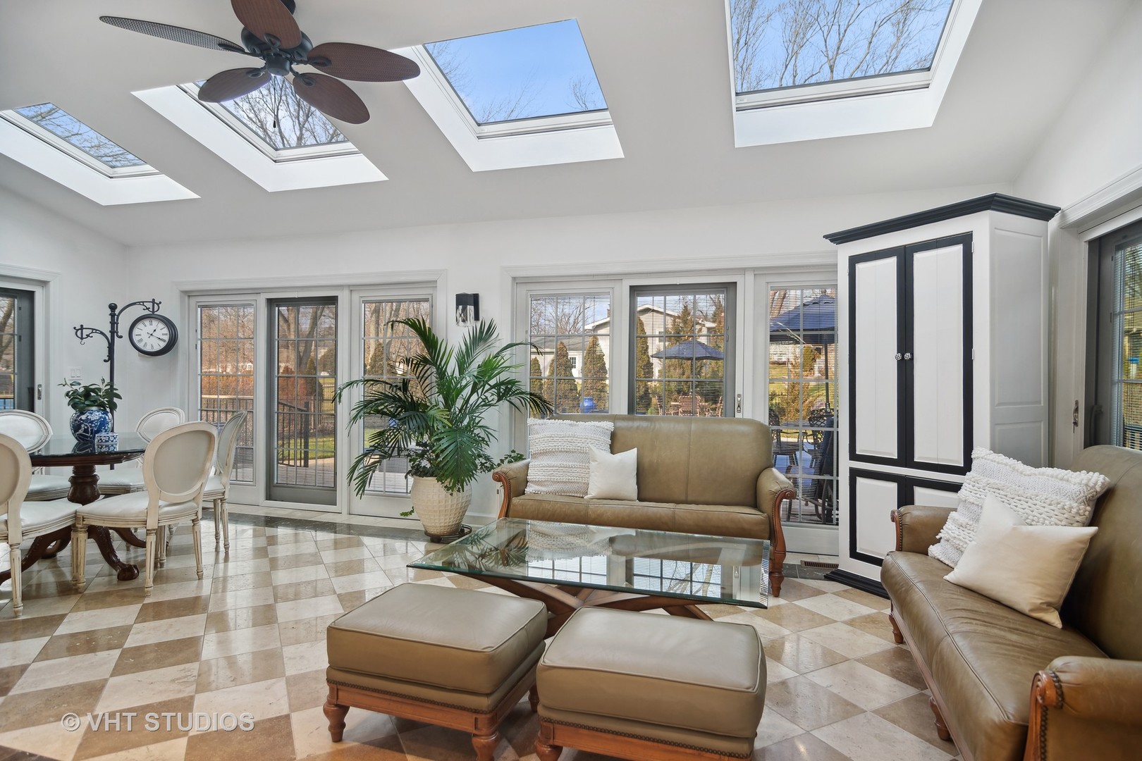 22W550 Glen Court