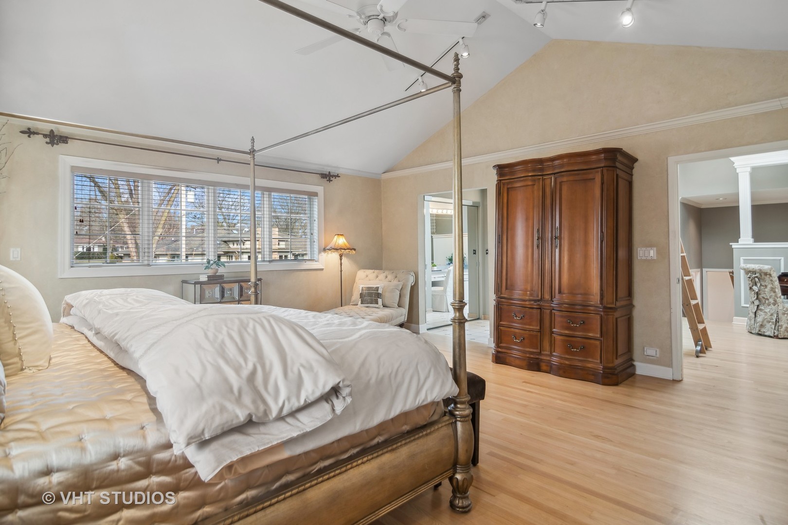 22W550 Glen Court