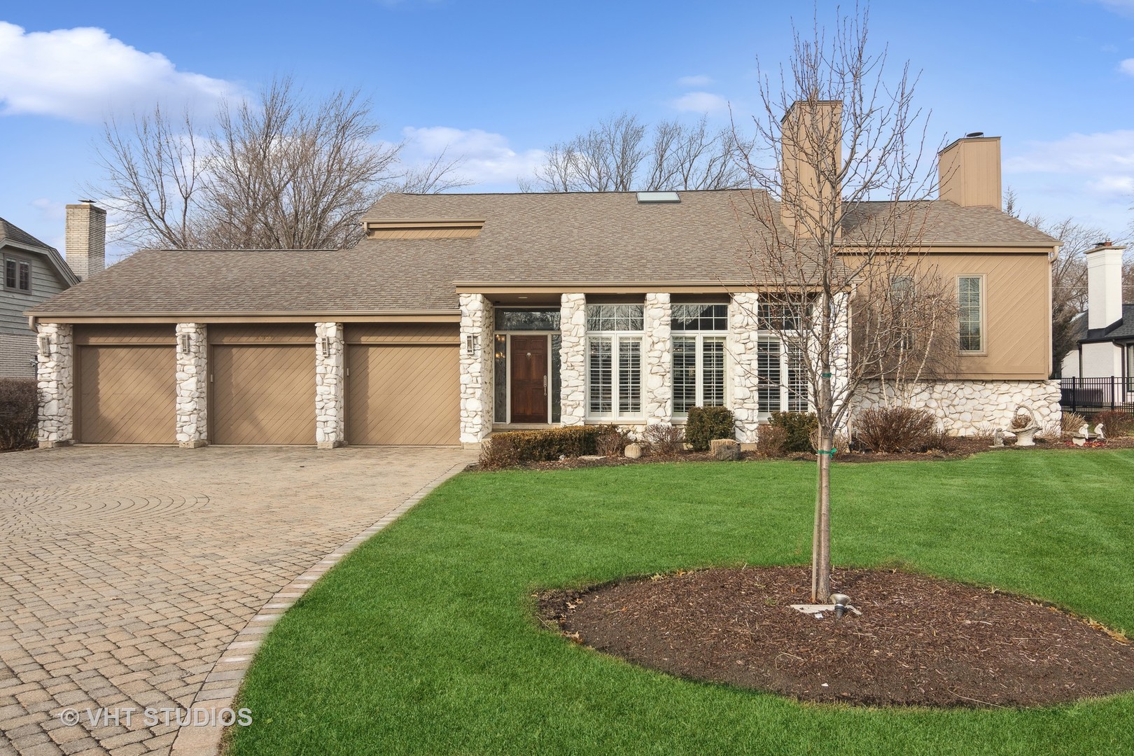 22W550 Glen Court