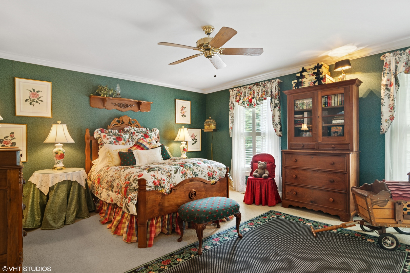 2 Hickory Lane