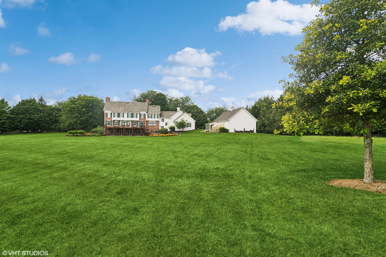 2 Hickory Lane