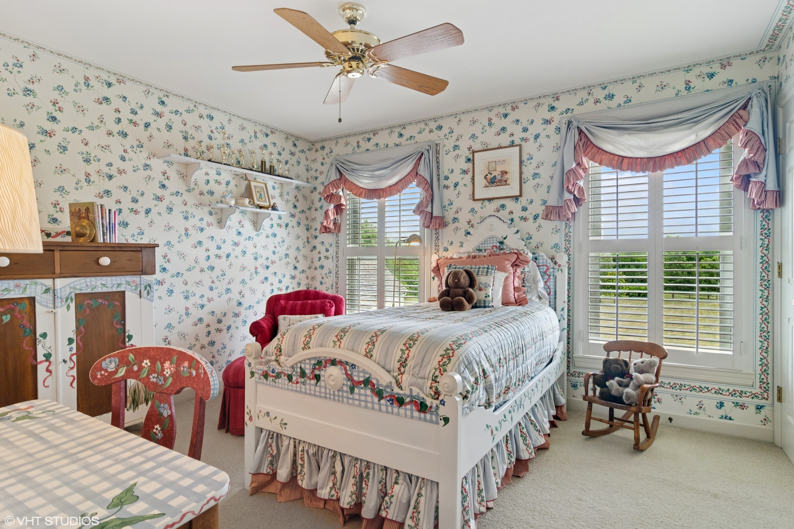 2 Hickory Lane