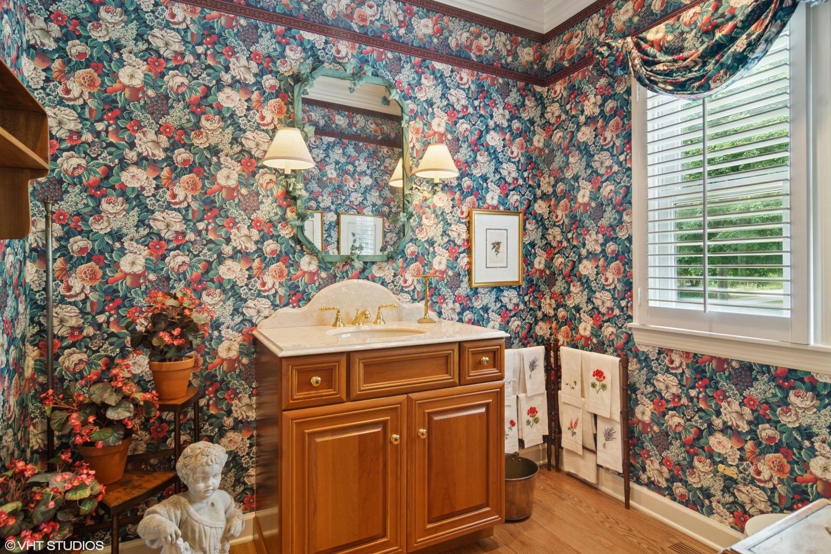 2 Hickory Lane