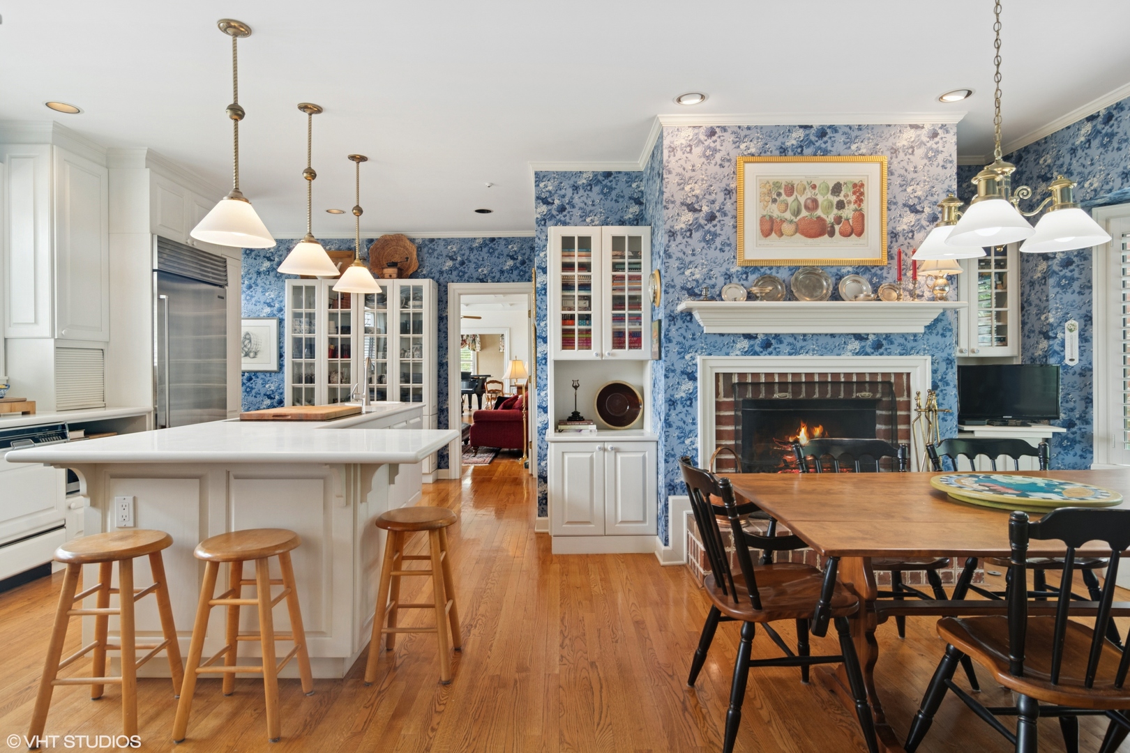 2 Hickory Lane