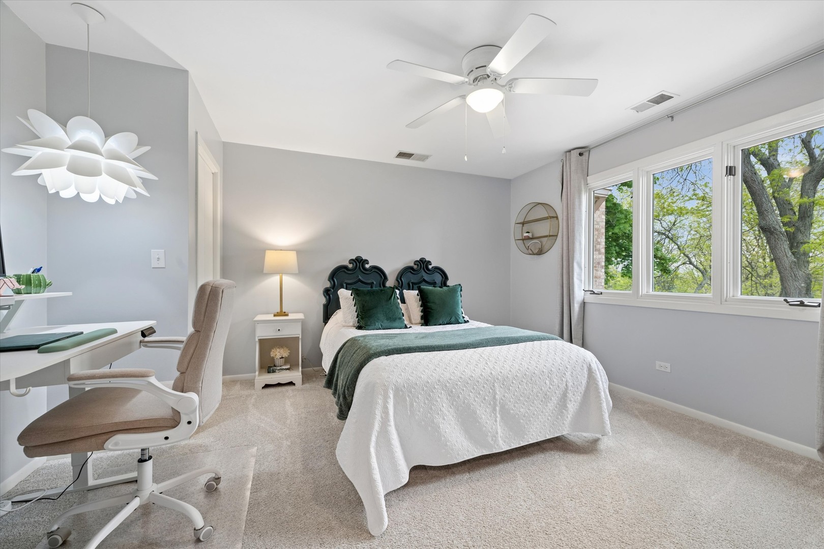 2 Fenview Court