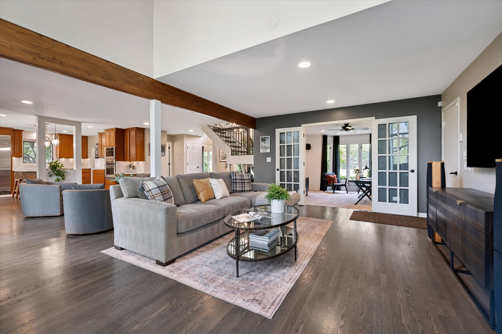 2 Fenview Court