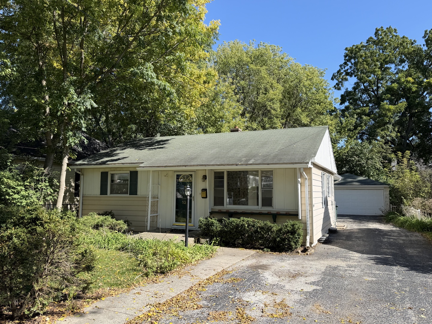 139 N Hager Avenue Barrington Il Us 60010 Mrd12791127
