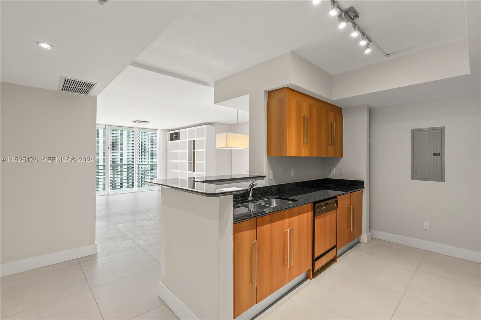 325 S Biscayne Boulevard 2019