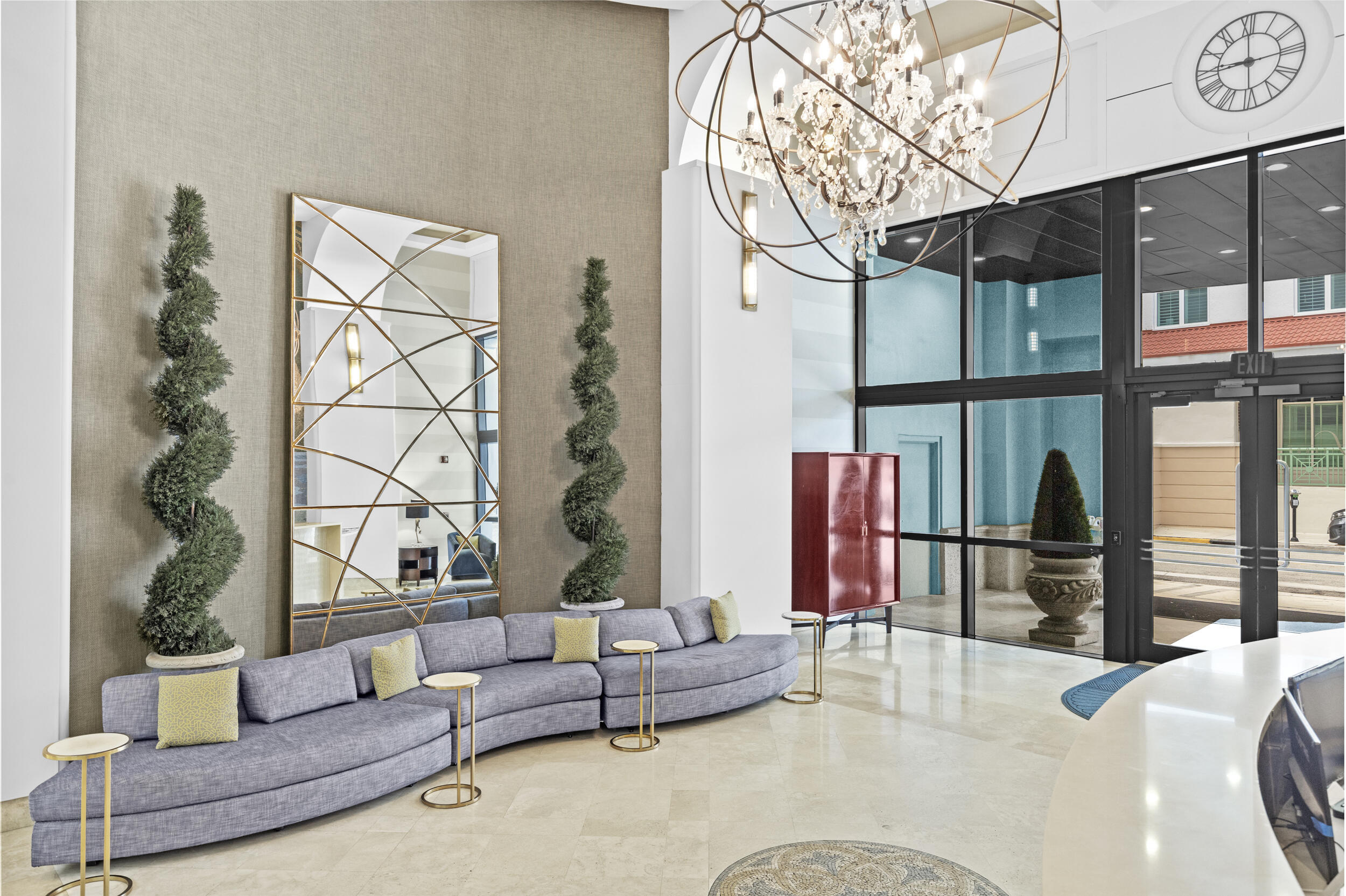 255 Evernia Street 1518