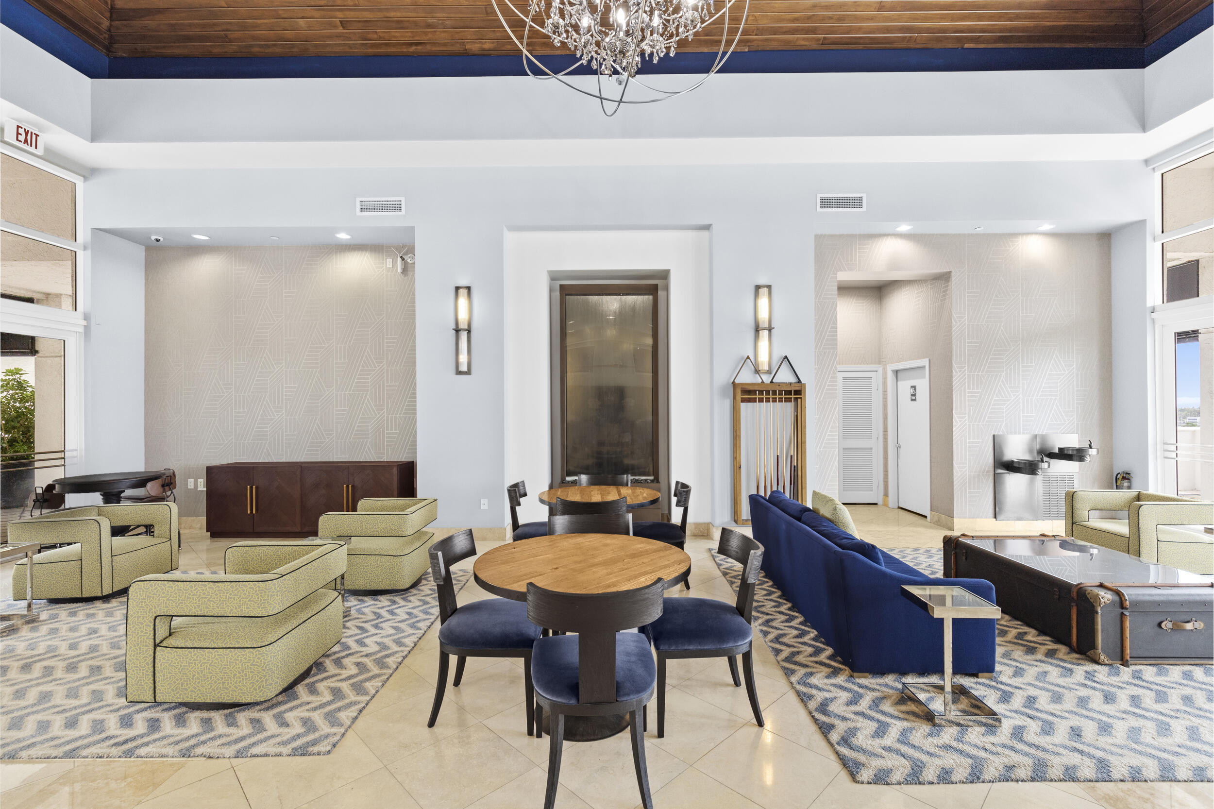 255 Evernia Street 1518