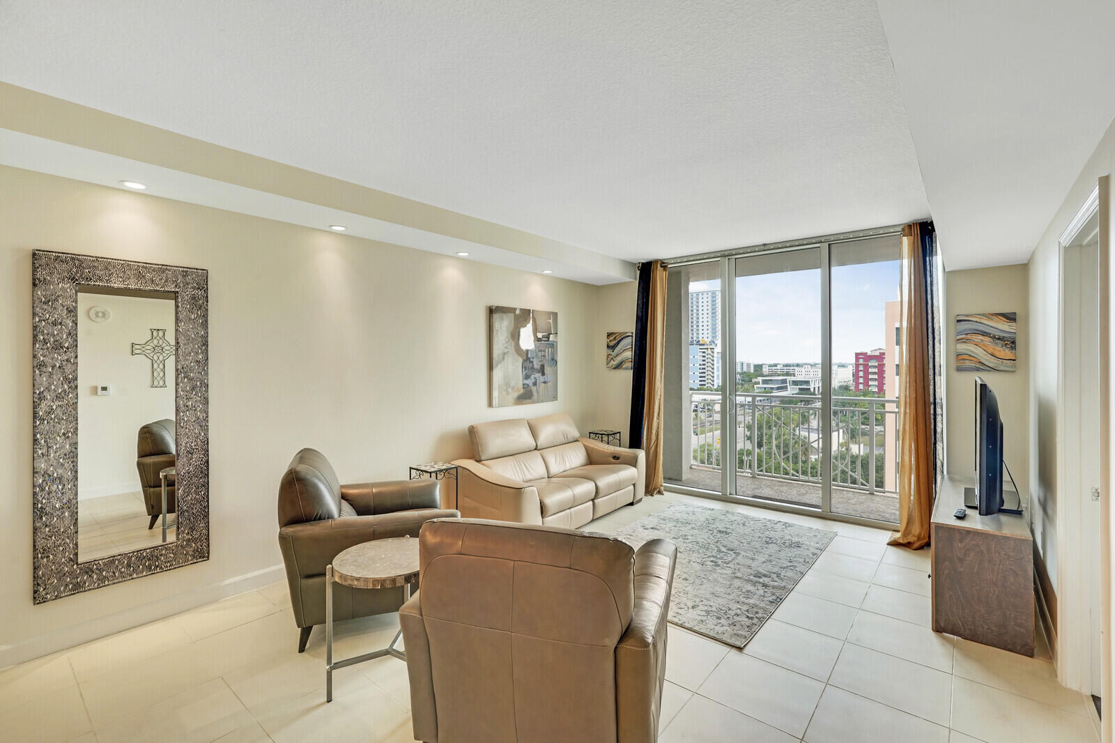 480 Hibiscus Street 803