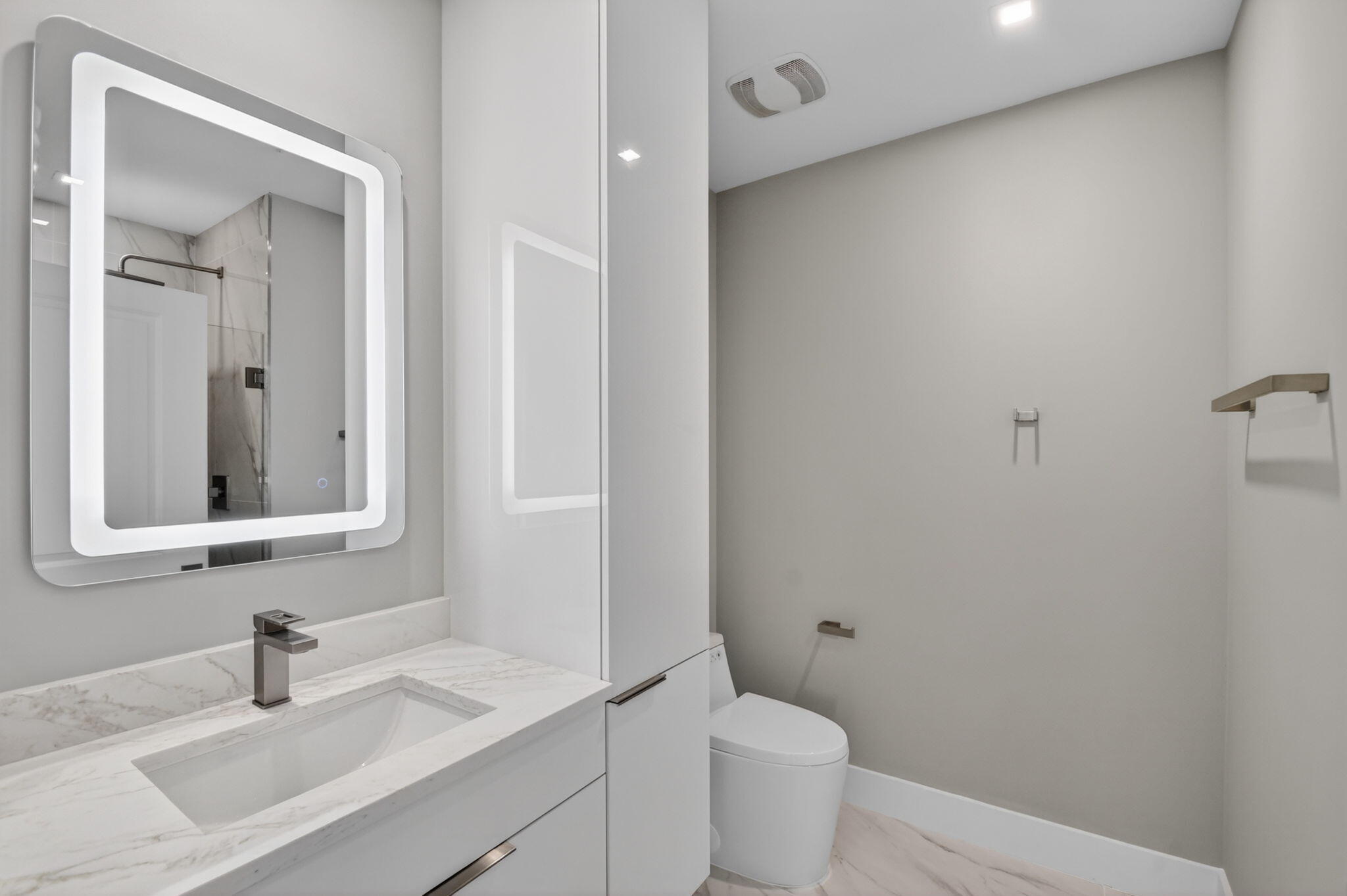 300 S Australian Avenue 1112