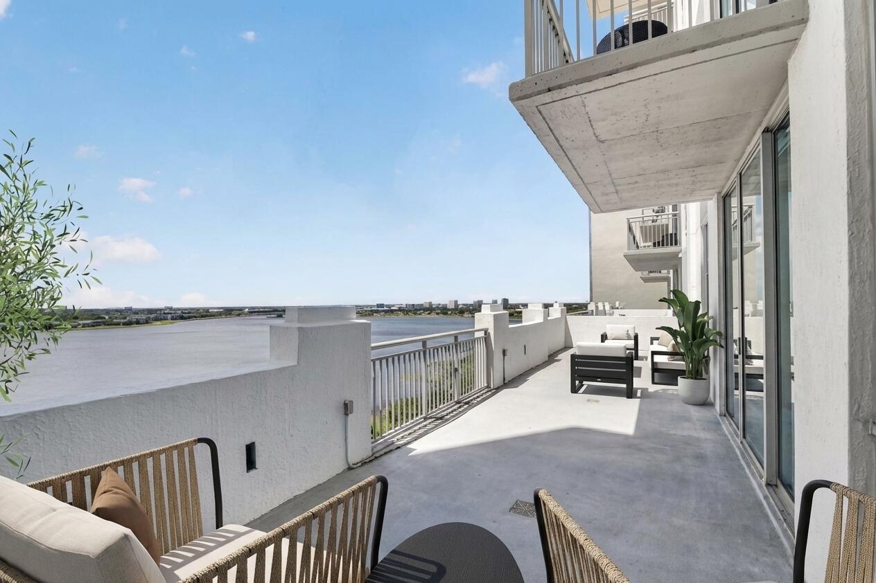 300 S Australian Avenue 1112