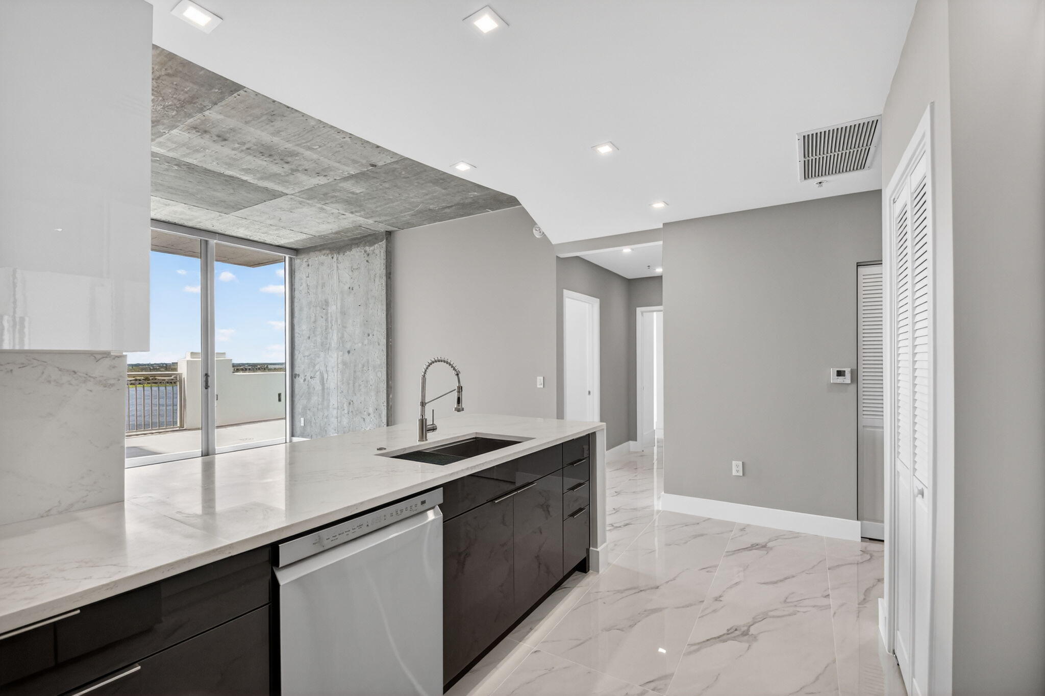 300 S Australian Avenue 1112