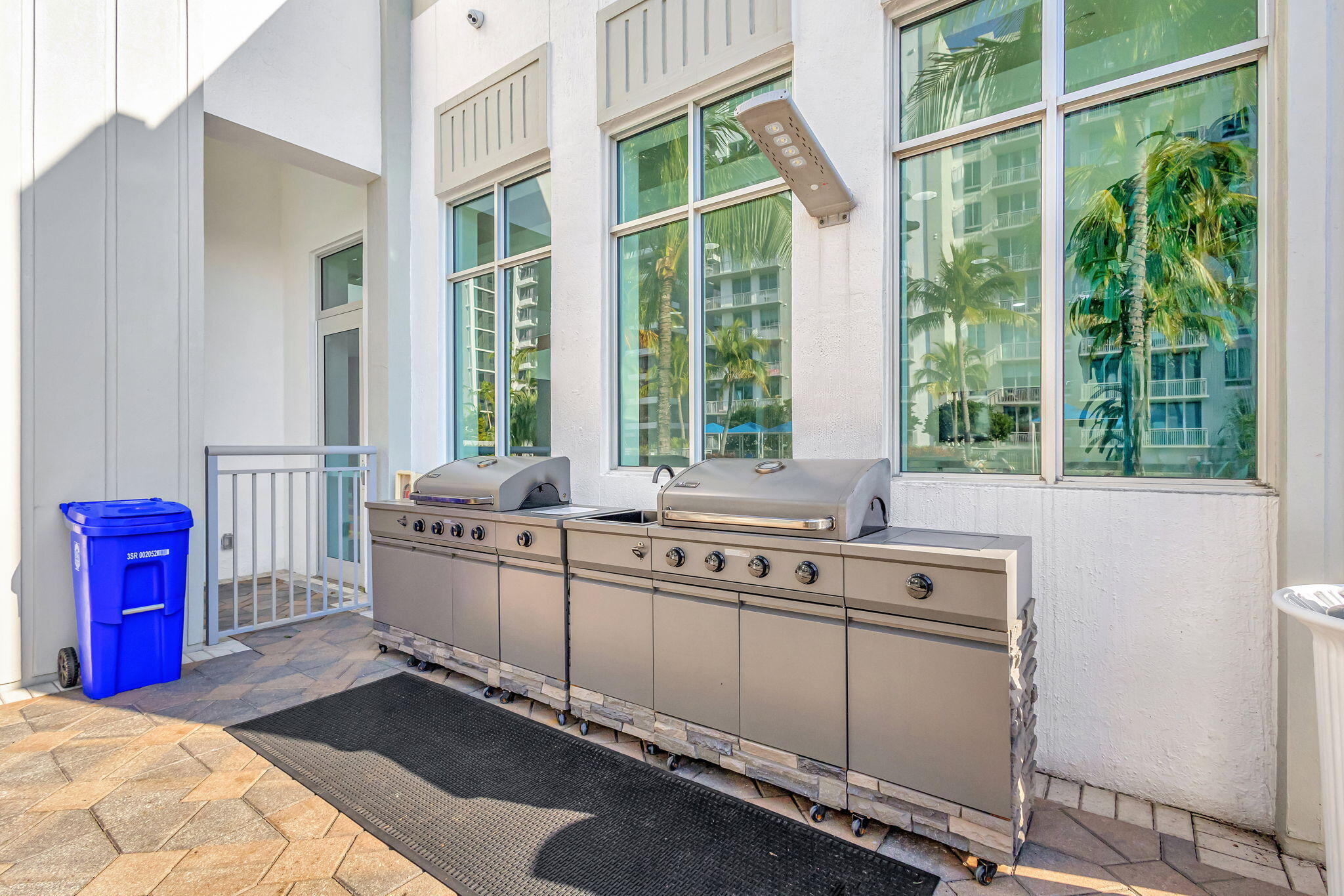 300 S Australian Avenue 1112