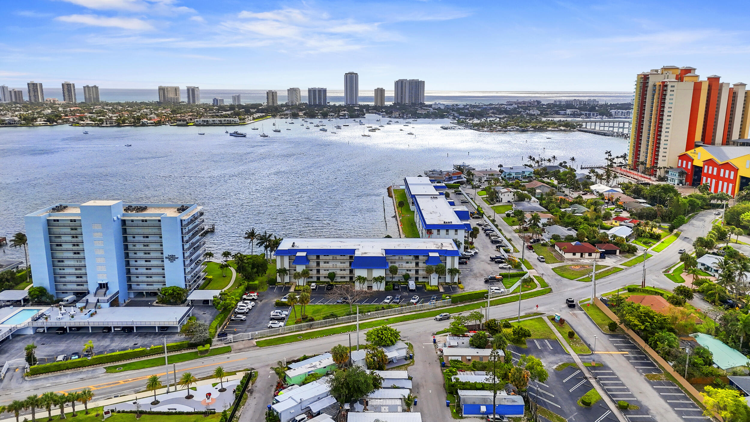 2936 Lake Shore Drive 204