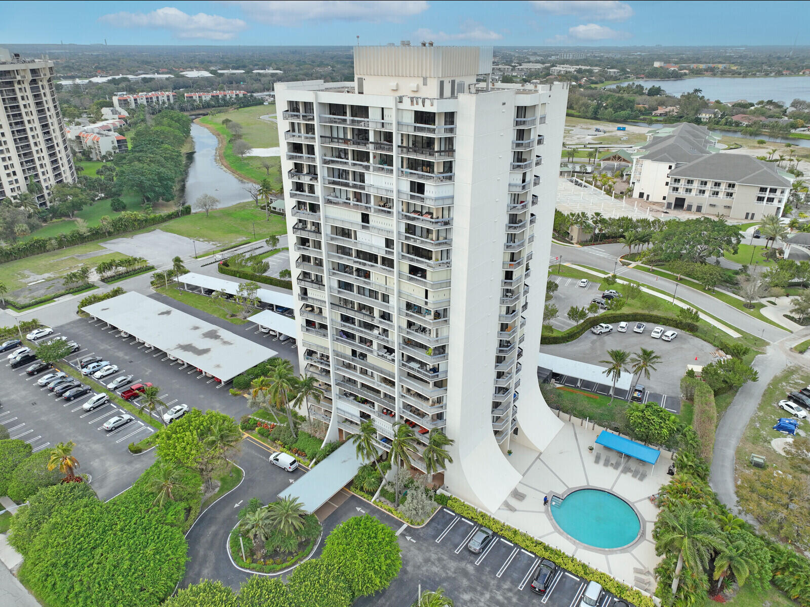 2400 Presidential Way 401