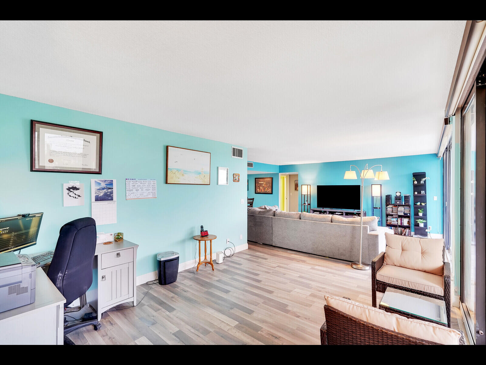 2400 Presidential Way 401