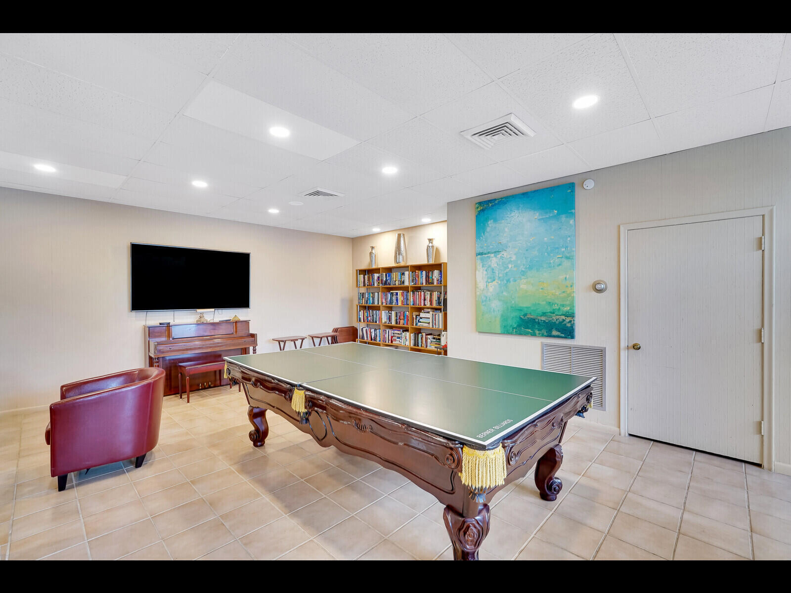 2400 Presidential Way 401