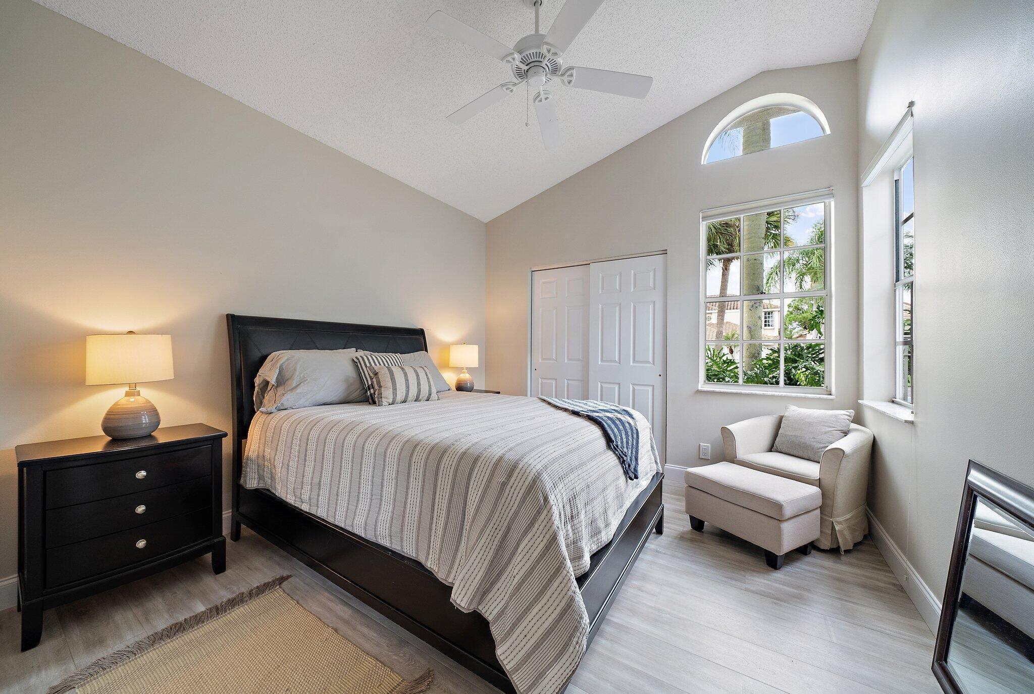 6866 Briarlake Circle