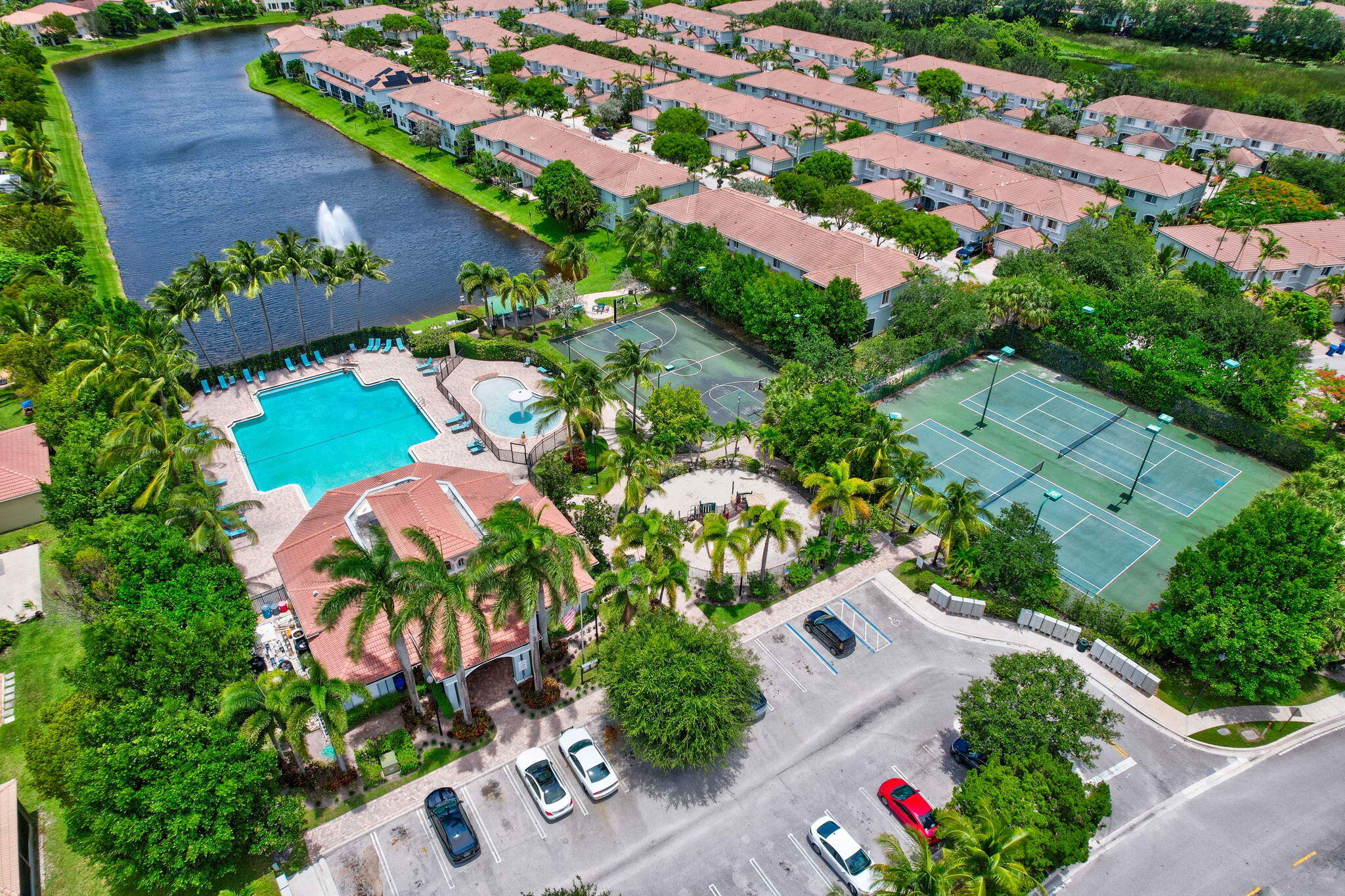 3271 Laurel Ridge Circle