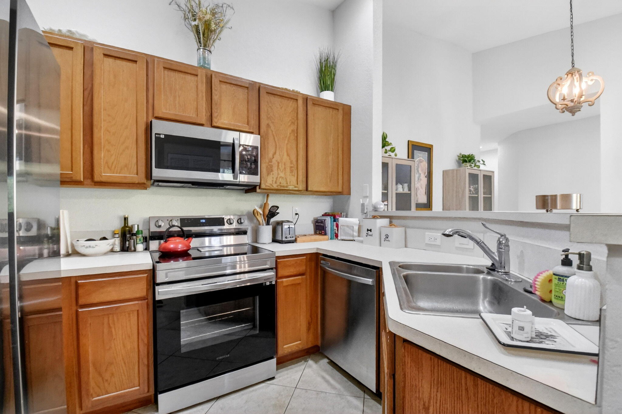 3271 Laurel Ridge Circle