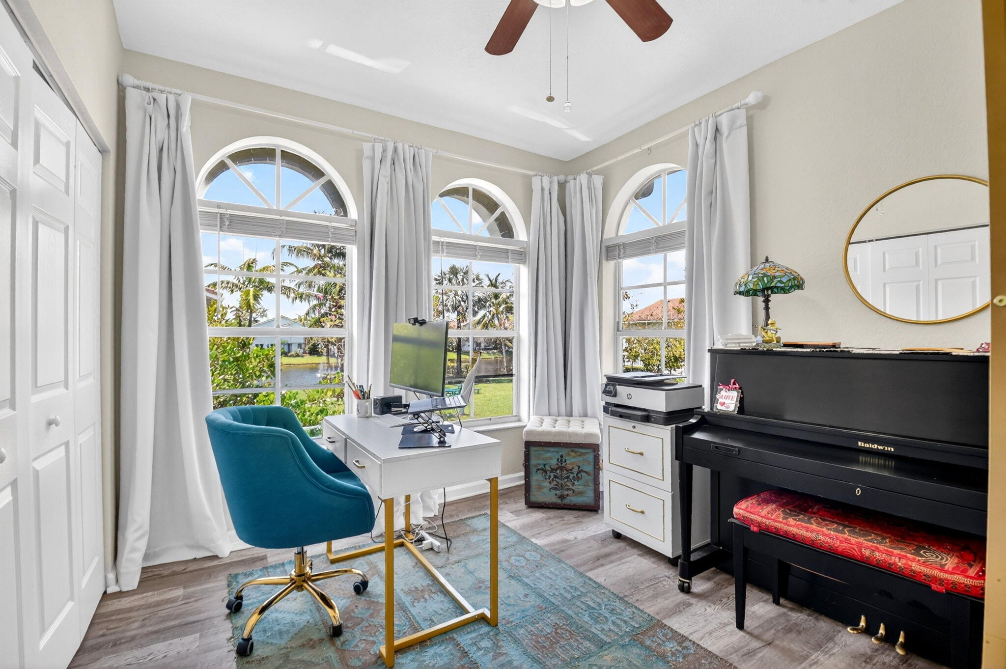 3271 Laurel Ridge Circle