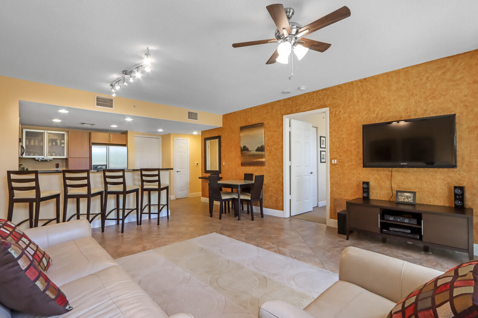 610 Clematis Street Apt 217