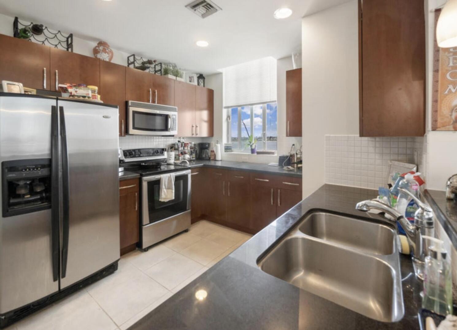300 S Australian Avenue