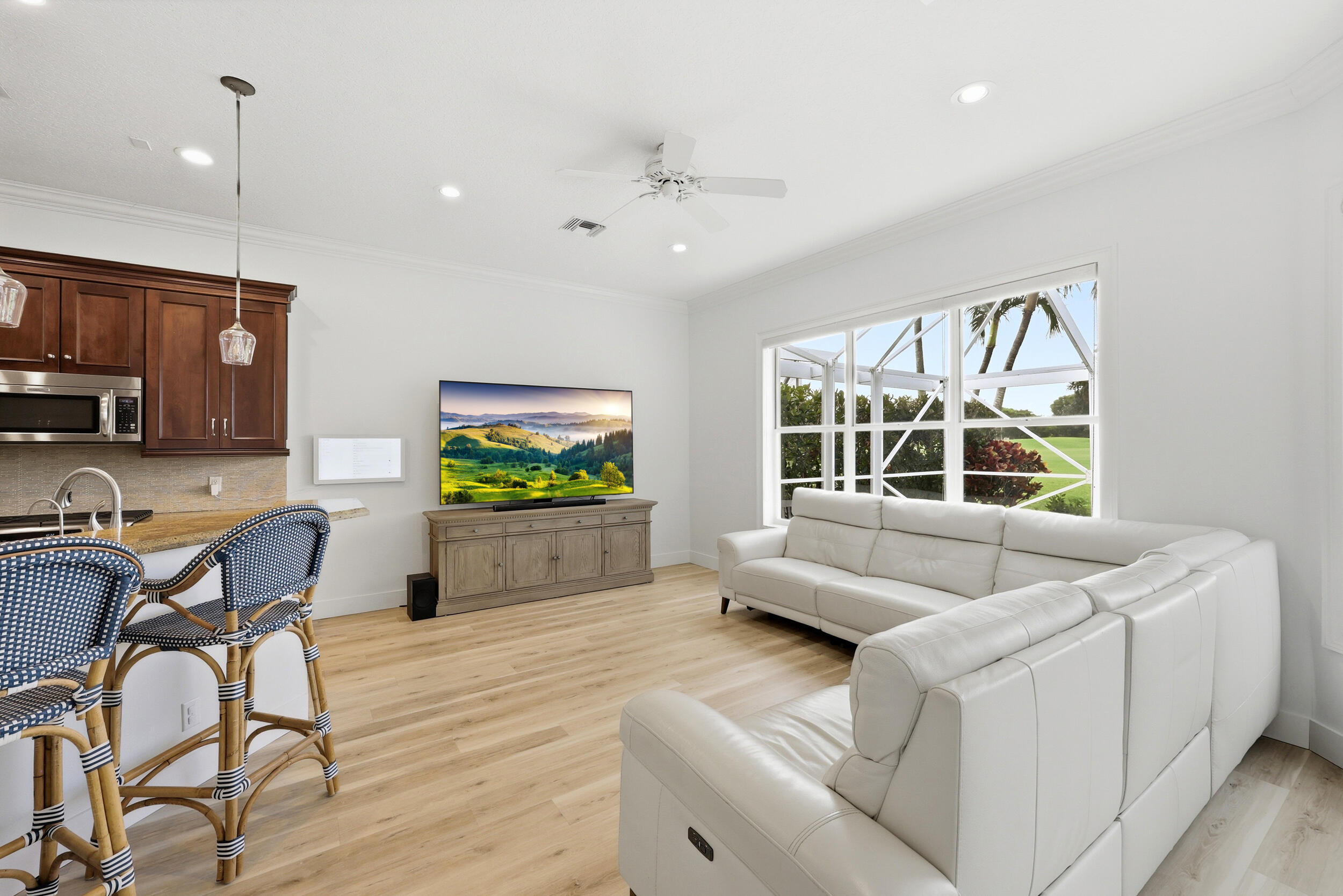 2 Monterey Pointe Drive
