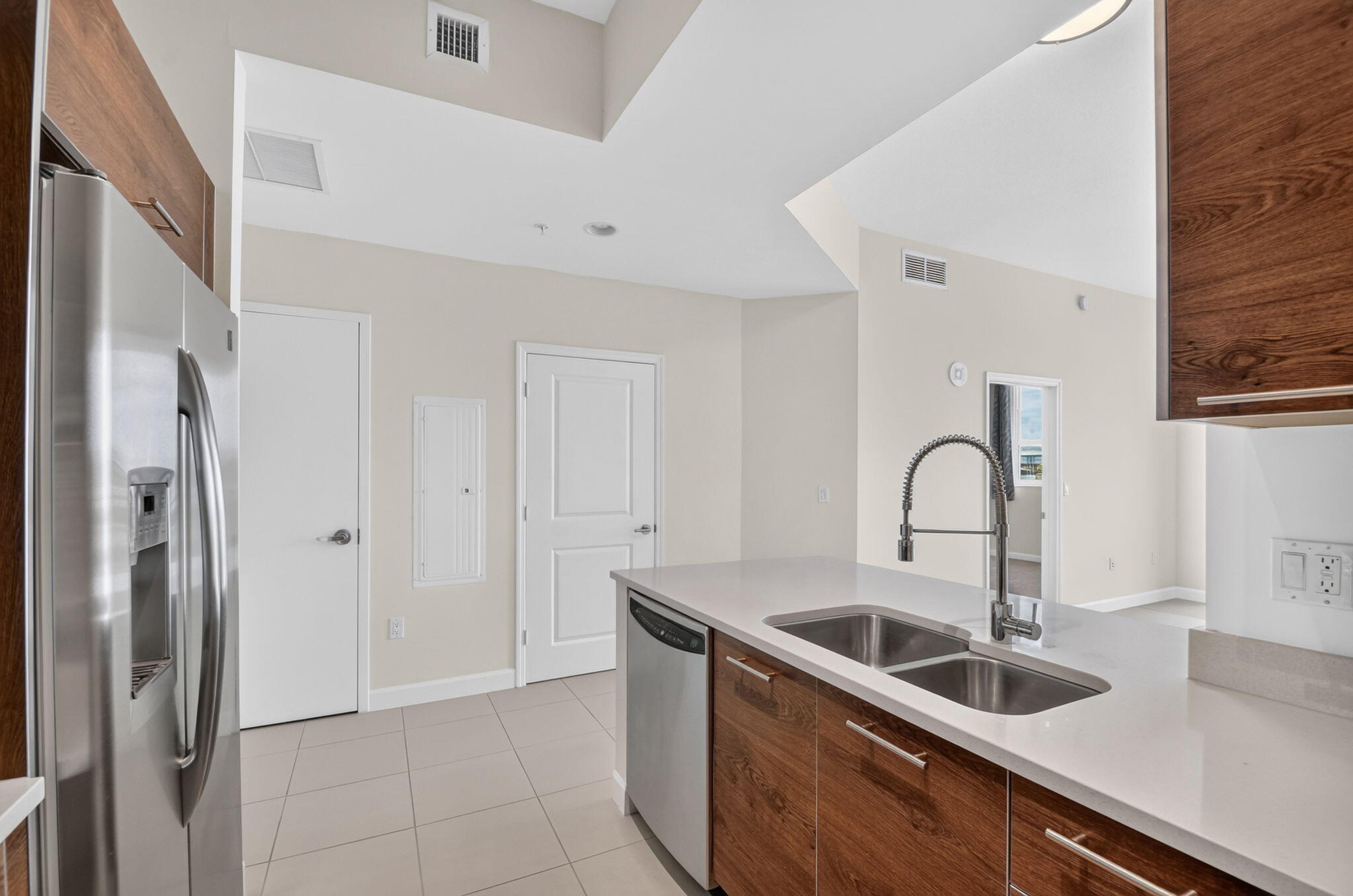 480 Hibiscus Street 515