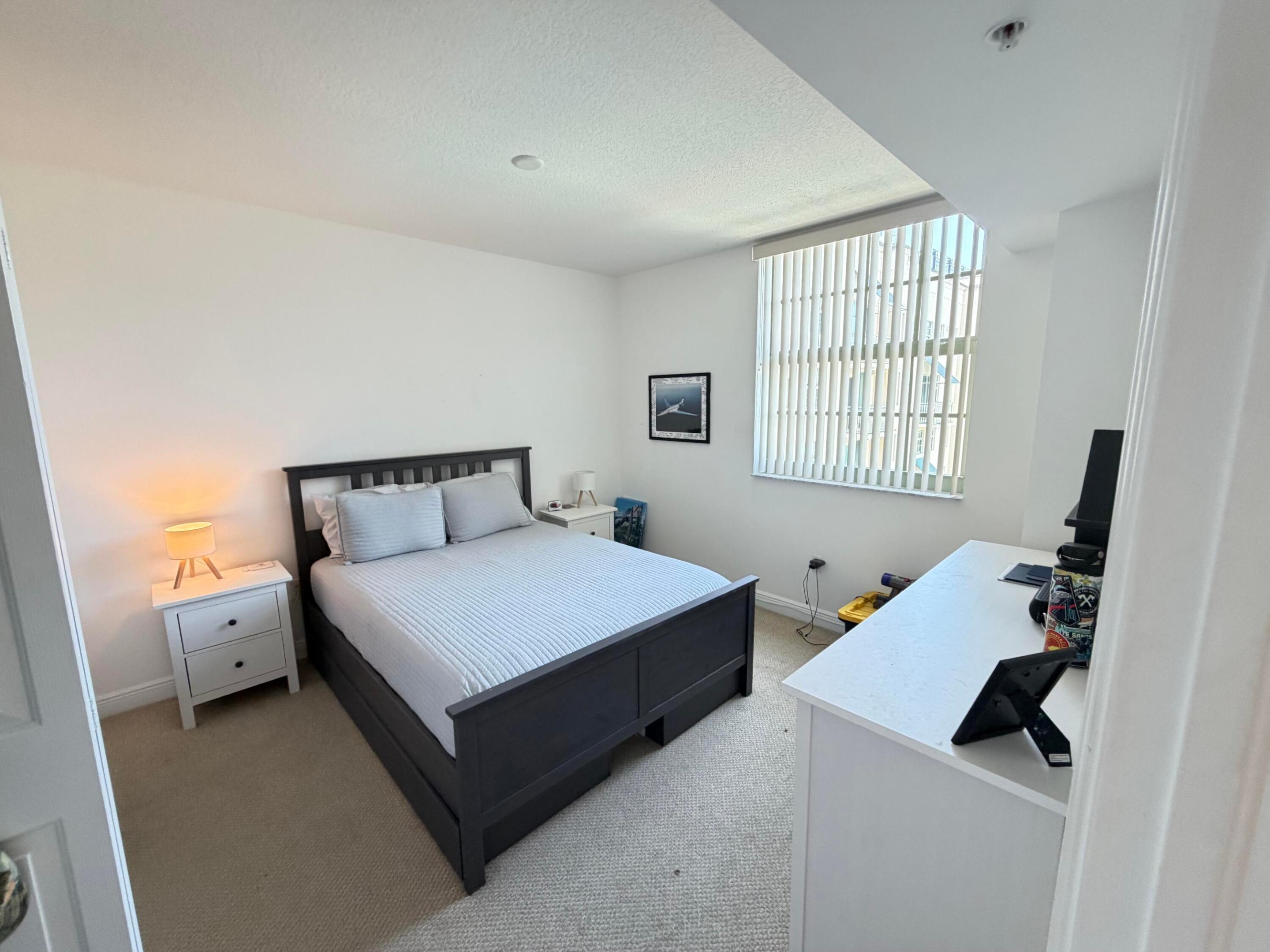 610 CLEMATIS Street 711