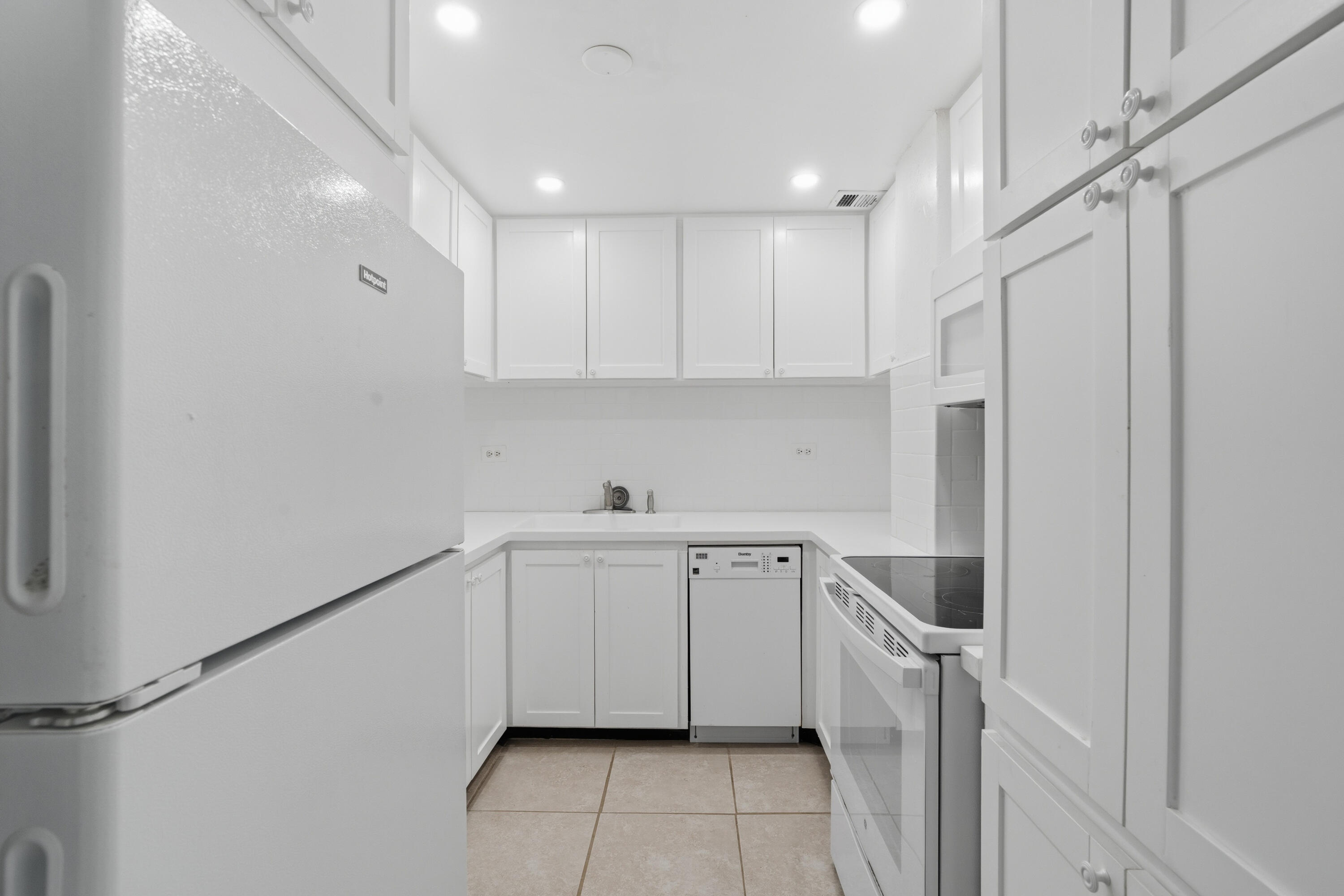 2800 N Flagler Drive 303