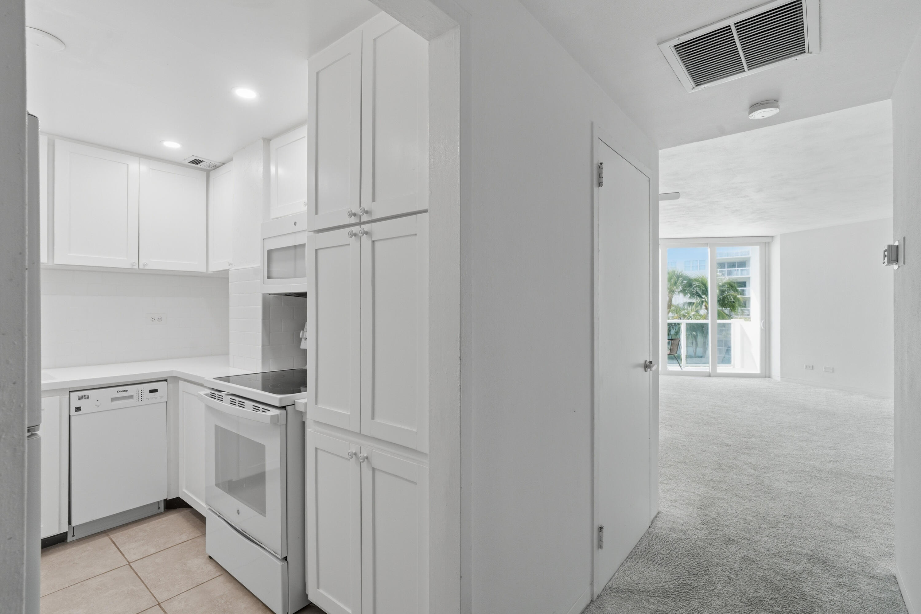 2800 N Flagler Drive 303