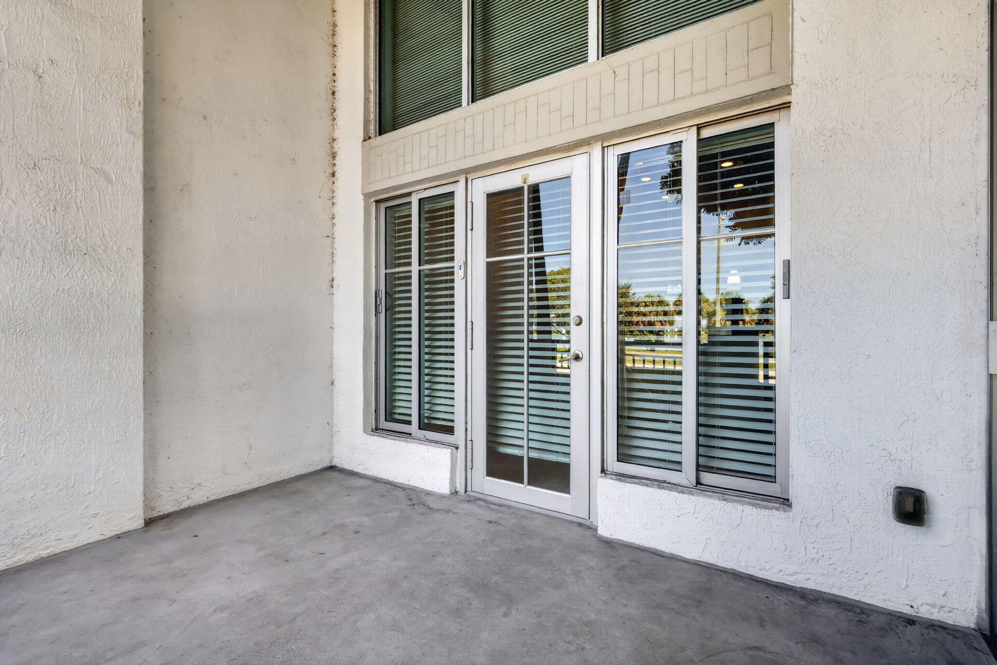 300 S Australian Avenue 128