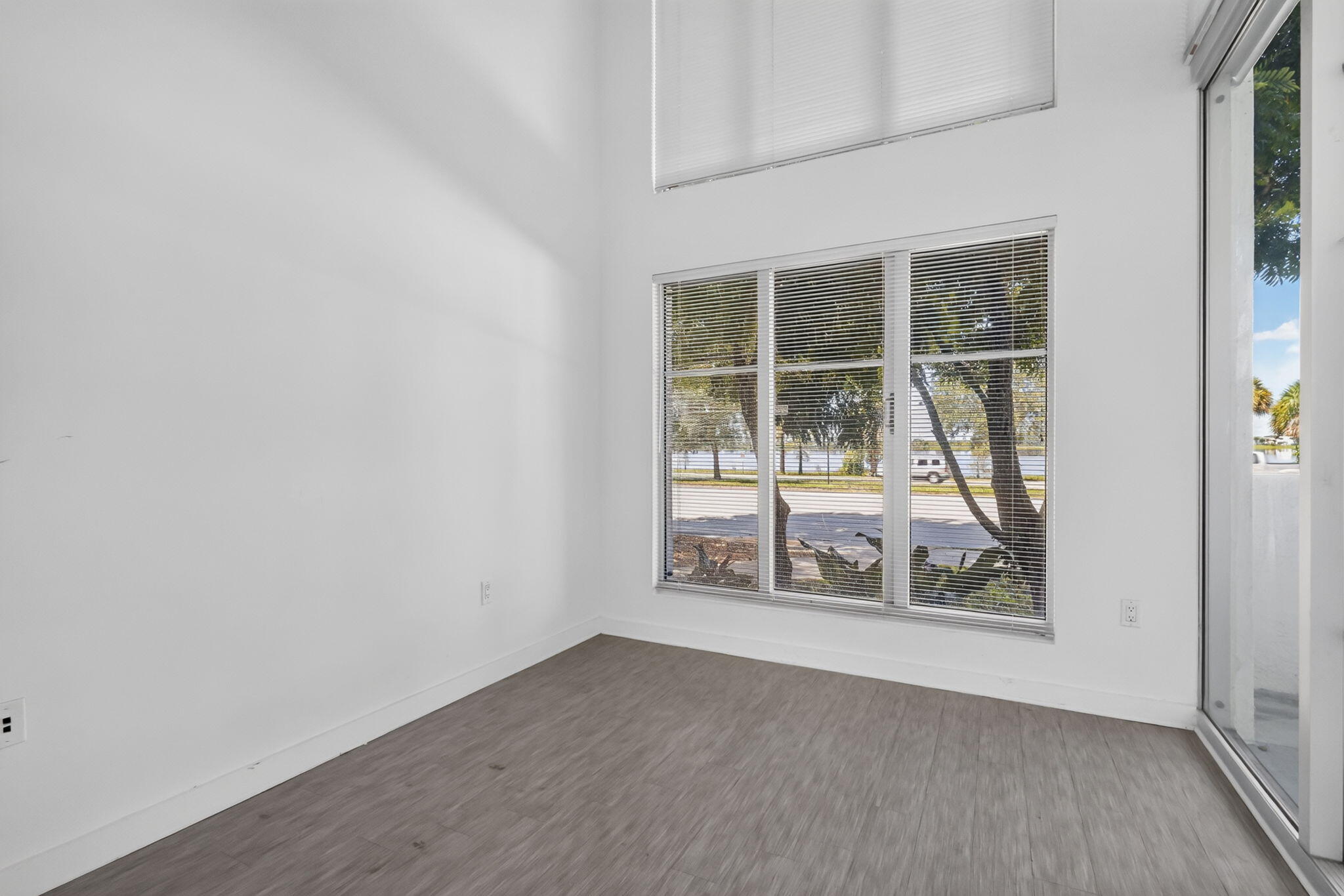 300 S Australian Avenue 128