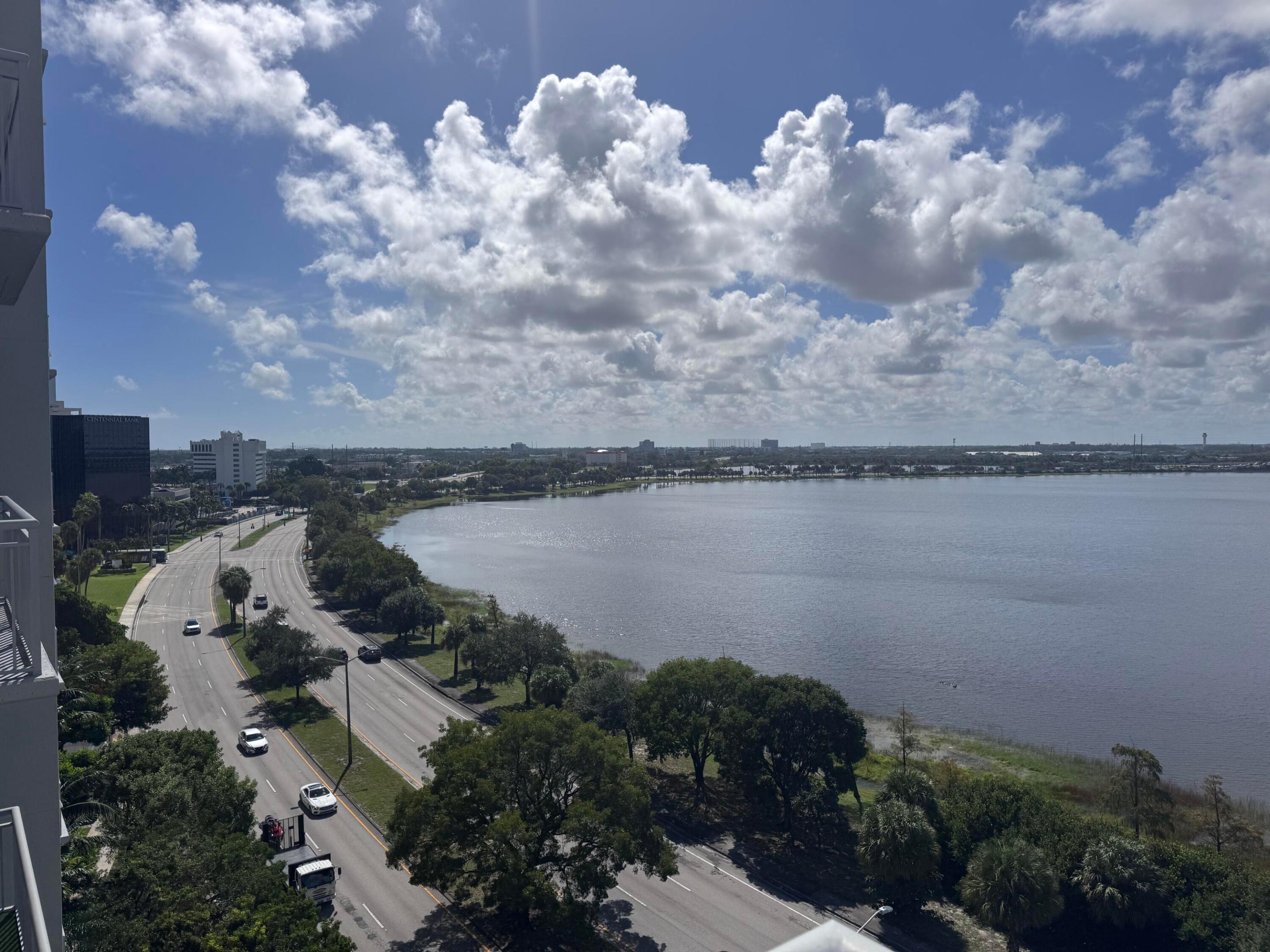 300 S Australian Avenue 811
