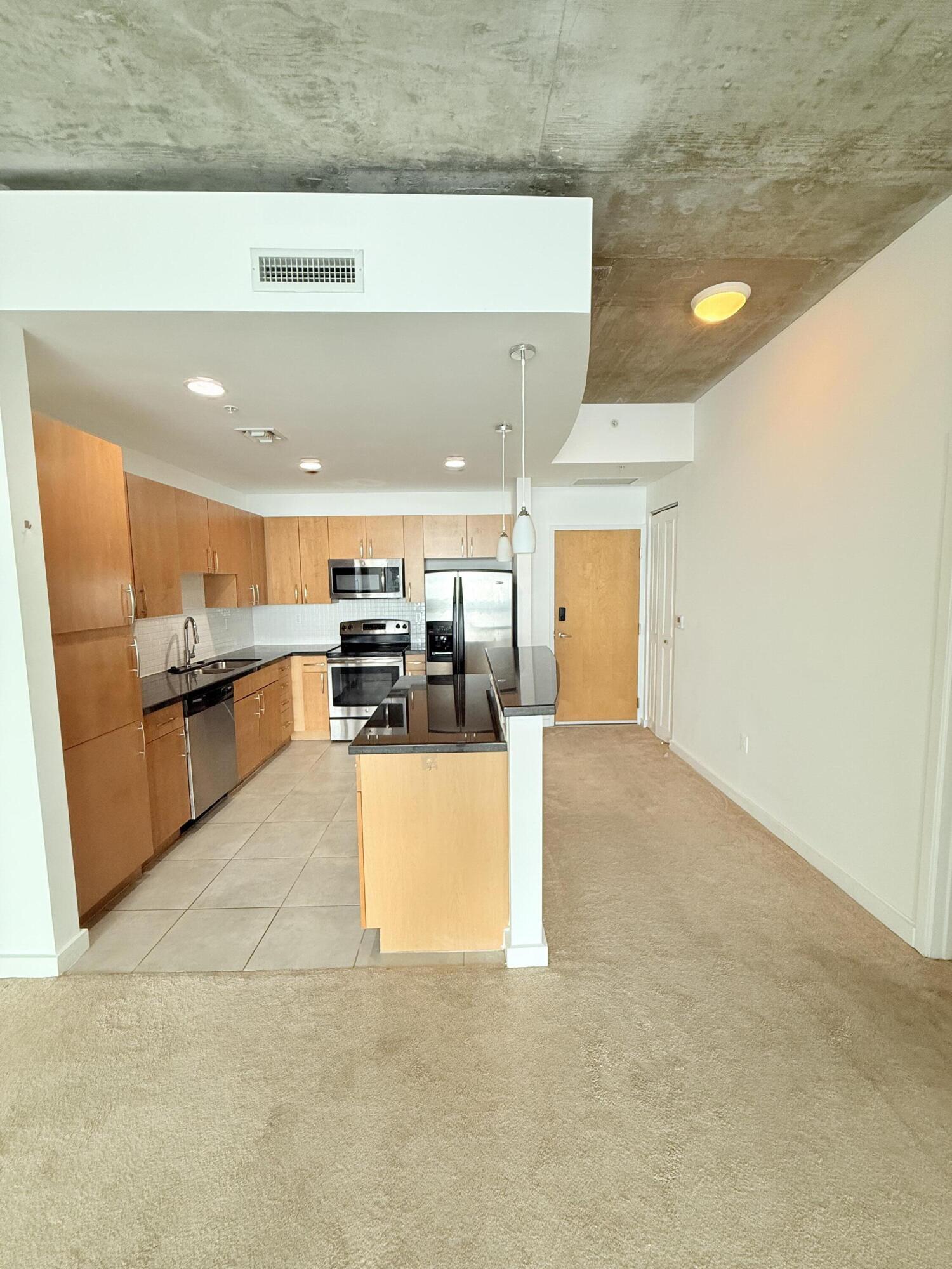 300 S Australian Avenue 811