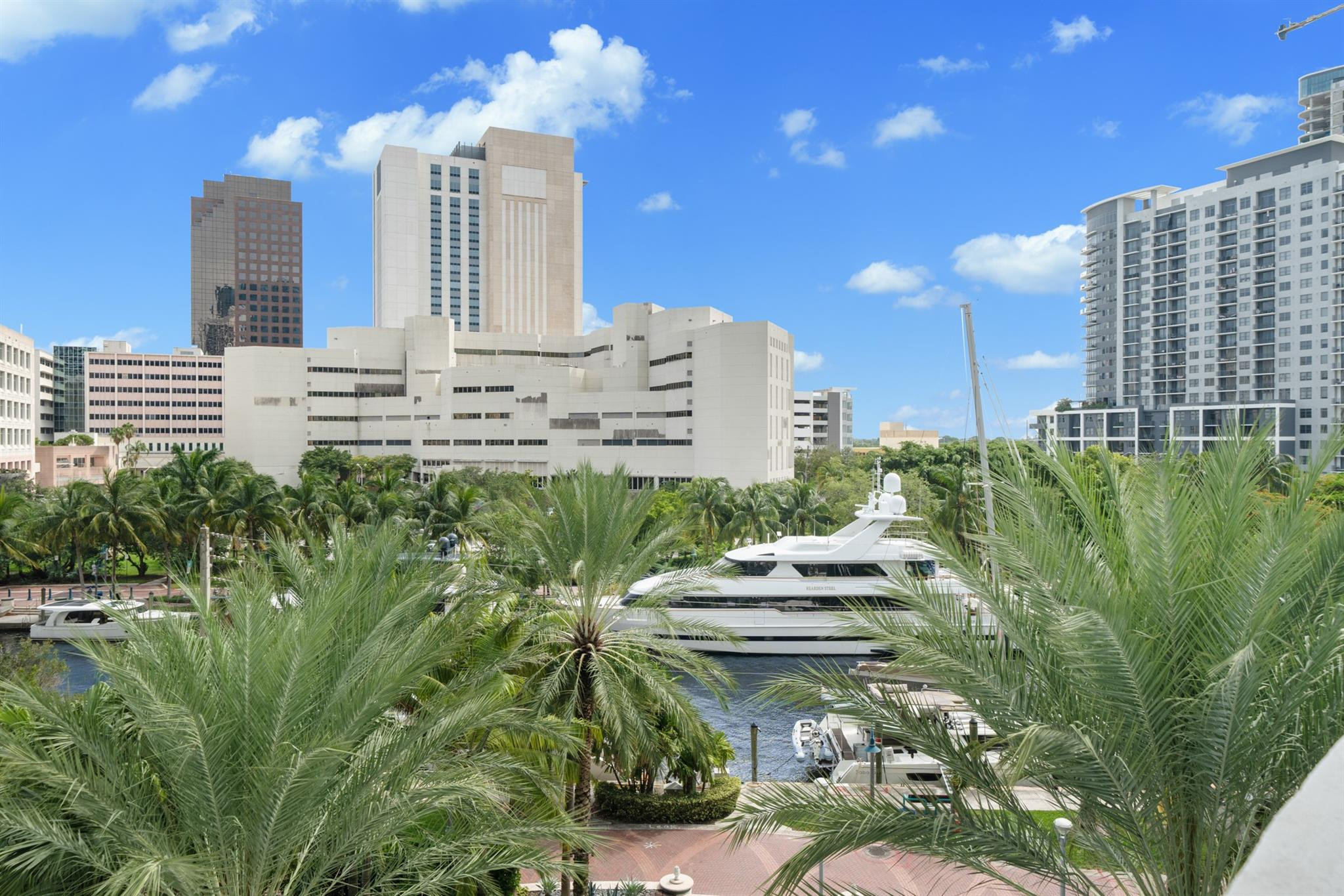 333 Las Olas Way 504