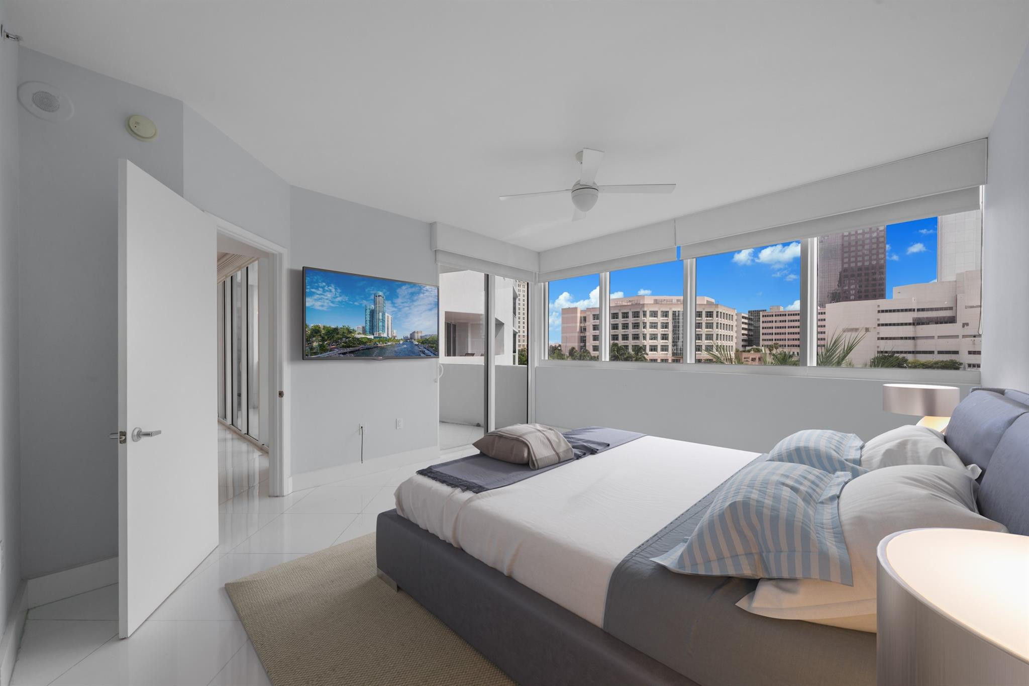 333 Las Olas Way 504