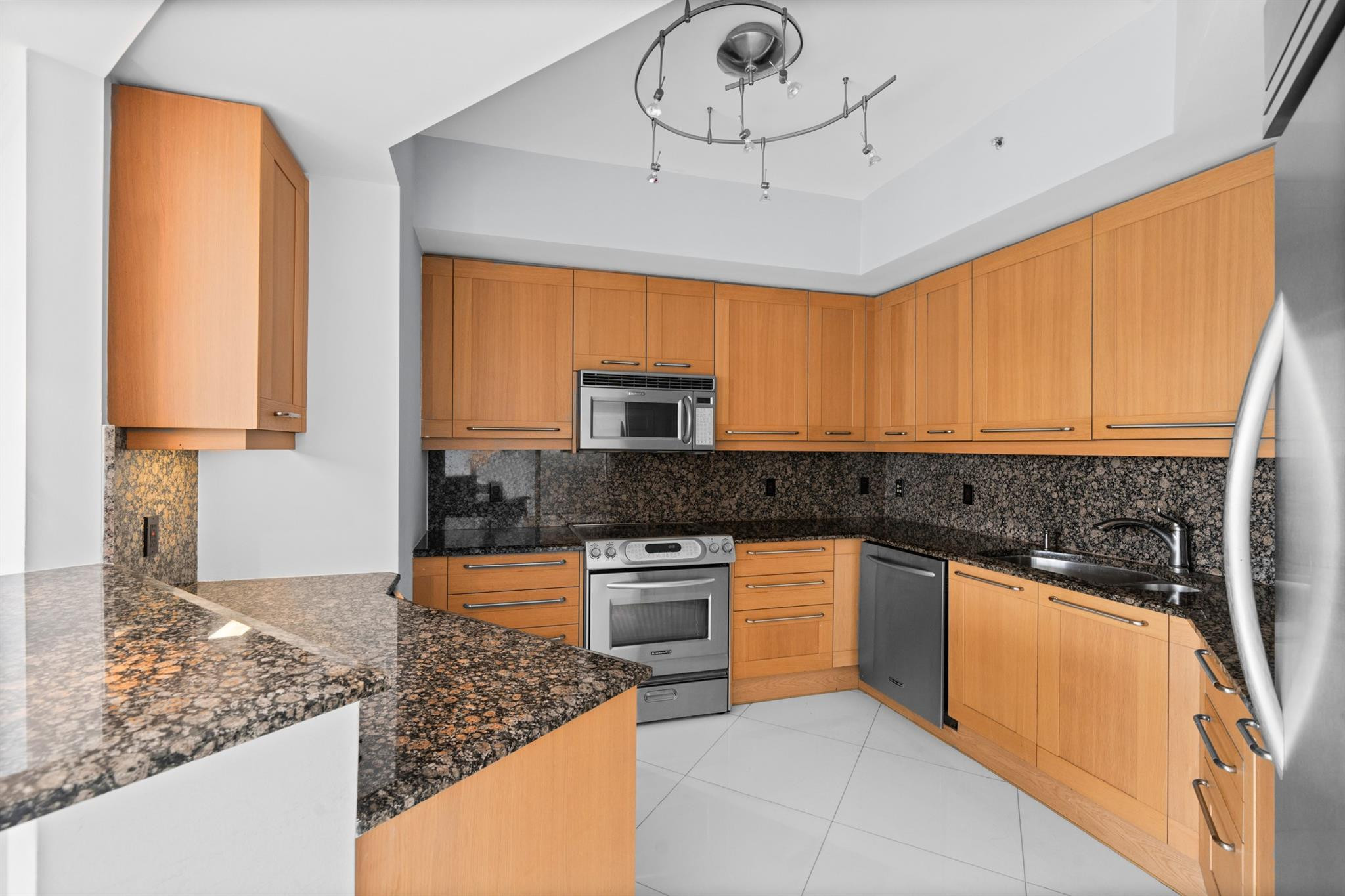 333 Las Olas Way 504