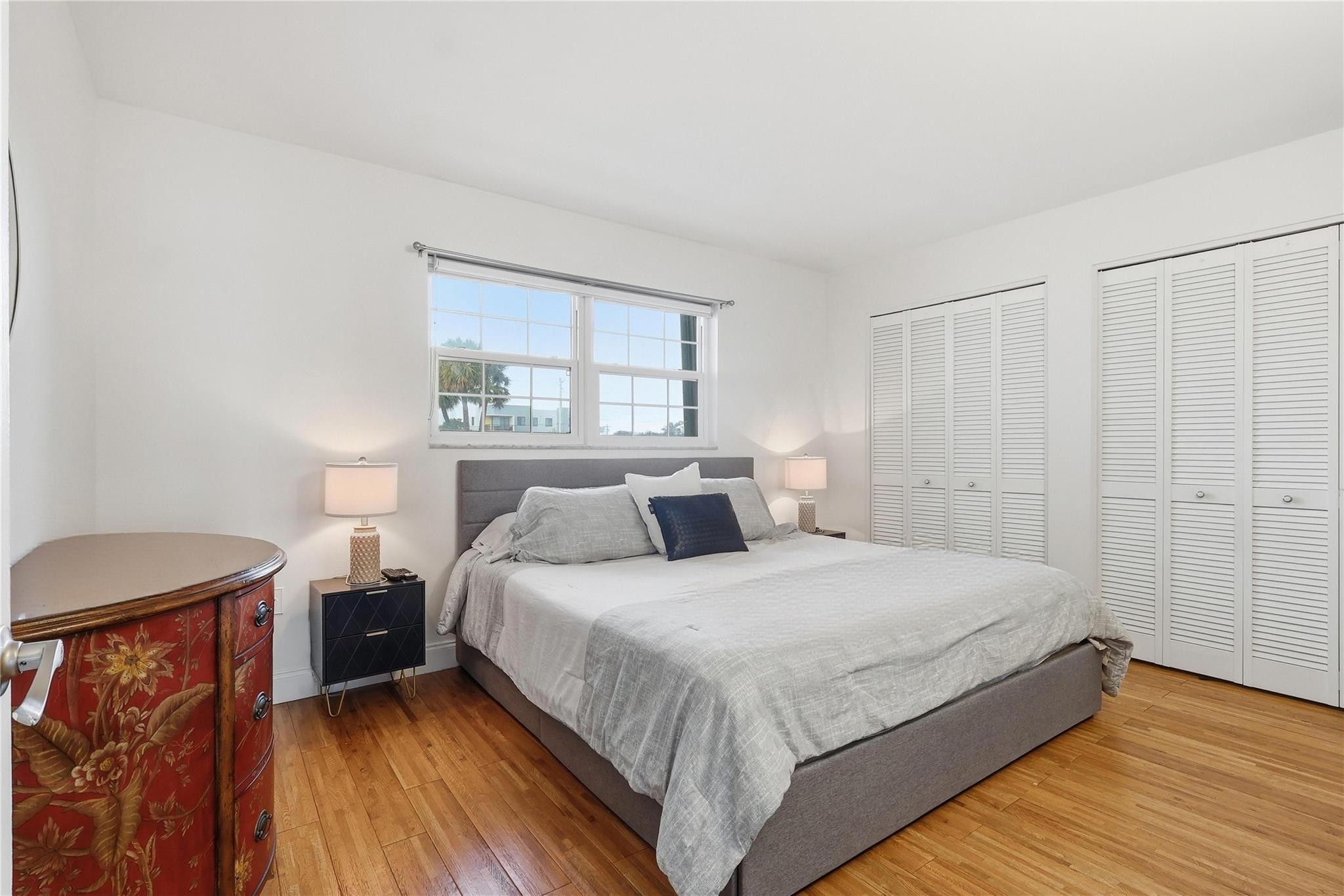 2936 Lake Shore Drive 204