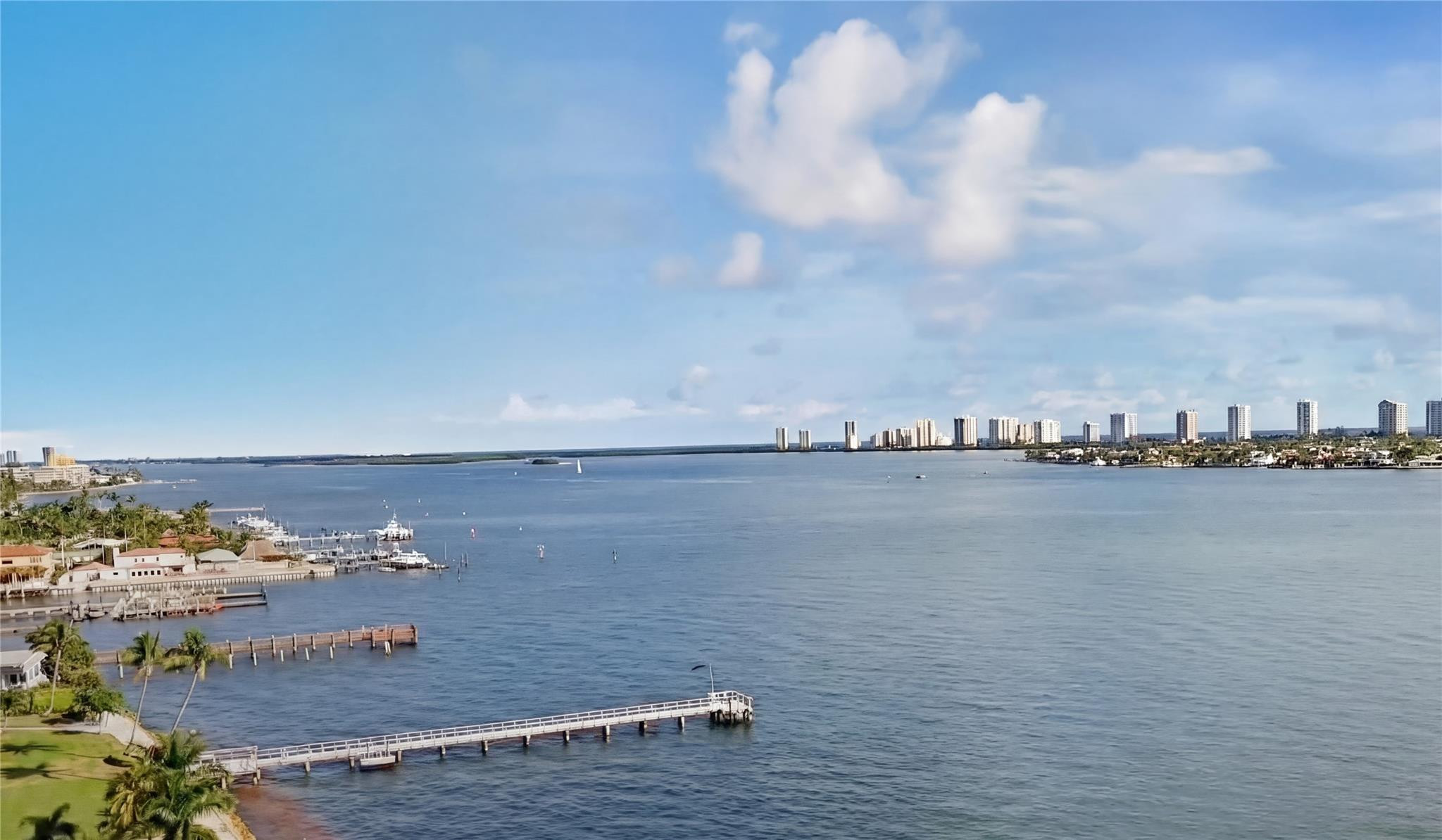 2936 Lake Shore Drive 204