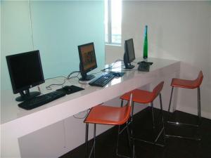 300 S Australian 103