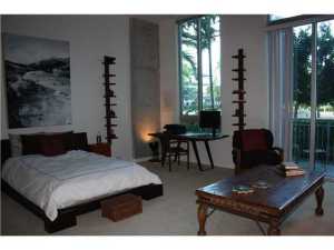 300 S Australian 103